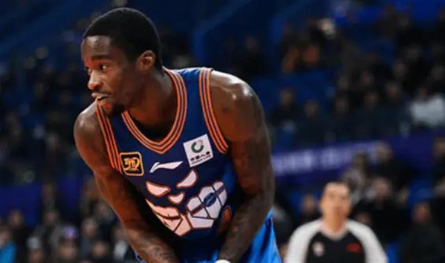 包含克里夫兰骑士迎CBA常规赛关键赛，赛前战术微调，球迷炸锅，轮换策略成焦点的词条