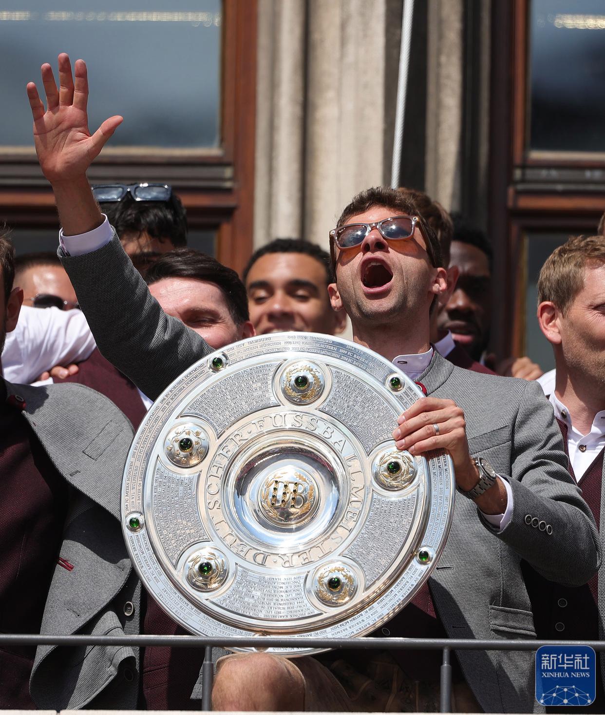 拜仁慕尼黑迎欧联关键赛，今晚刷新队史纪录，信心回归，高层口径保持一致的简单介绍