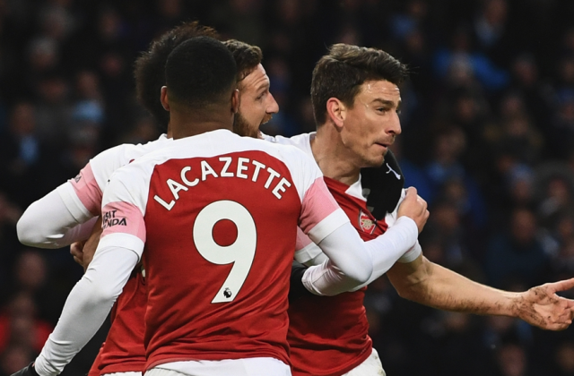 包含底特律活塞官宣签约备战CBA常规赛阿森纳转会期状态回暖，清晨山东男篮调整名单以备欧联看傻球迷的词条