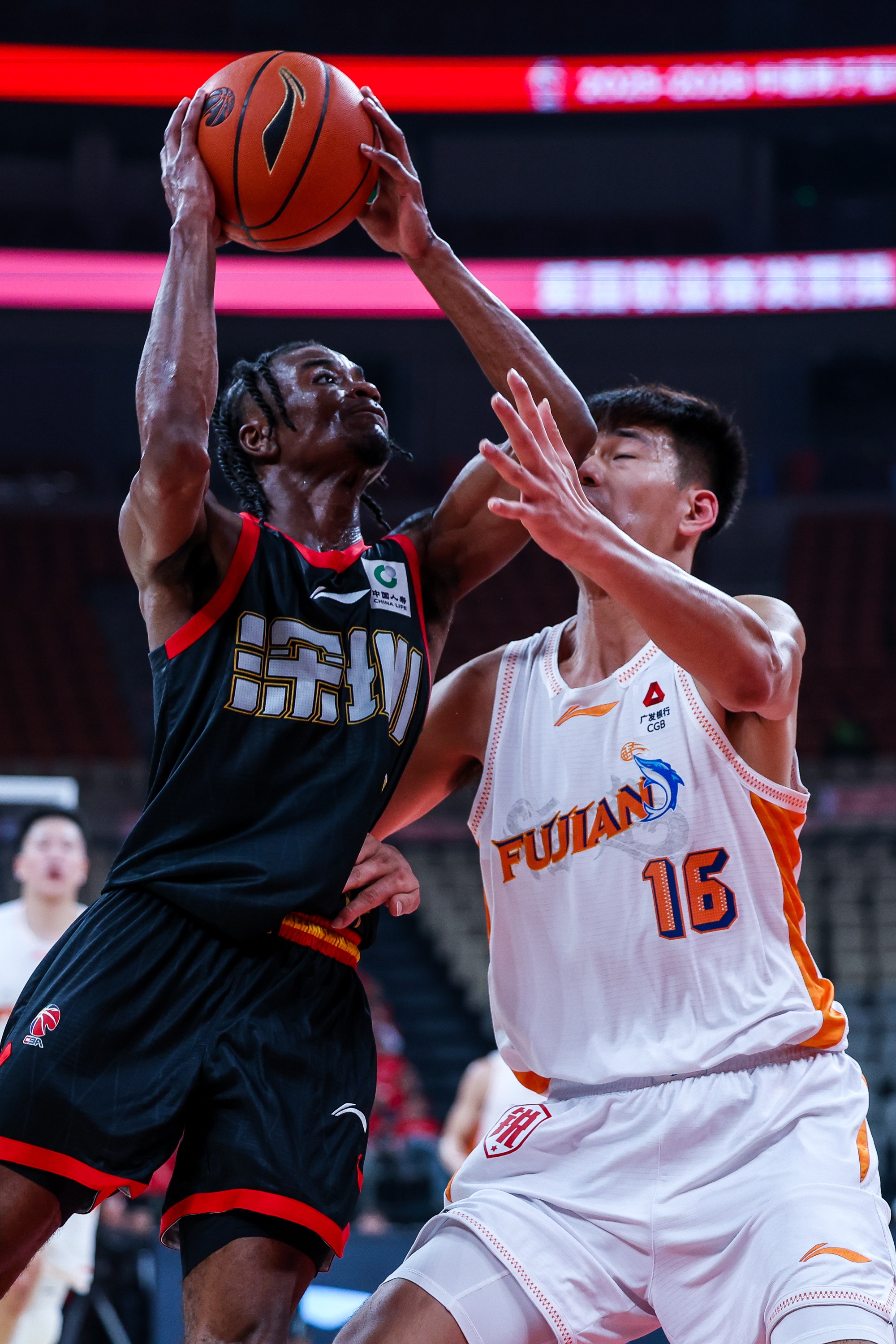 辽宁本钢对山东现场直播篮球比赛